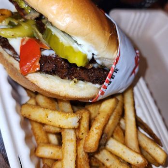 Elite Experience: Killer Burger - Jose Mendoza - Yelp Events Near Me - Houston, Texas