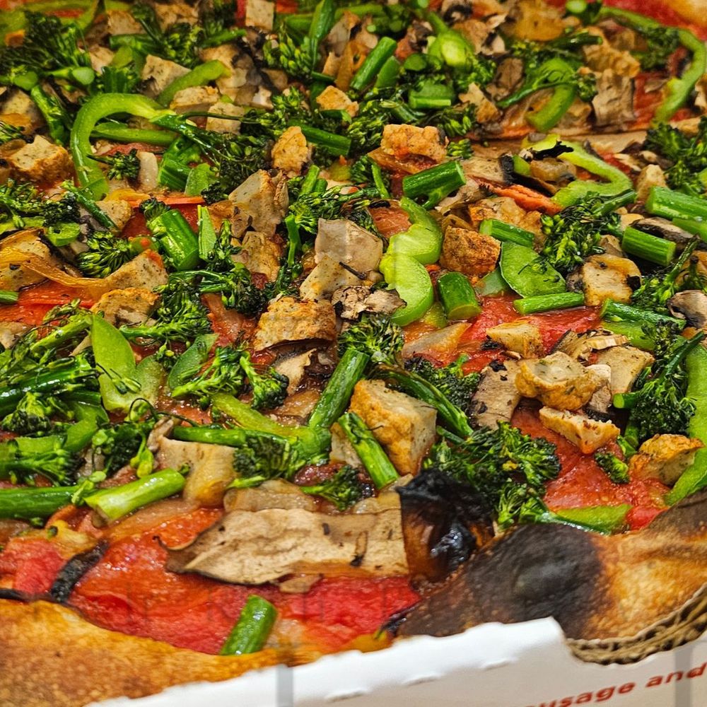 Thru the Garden pizza Thru the Garden pizza