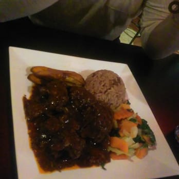 Sattdown Jamaican Grill - Oxtails - Caribbean Near Me - Studio City, California Sattdown Jamaican Grill - Oxtails - Caribbean Near Me - Studio City, California