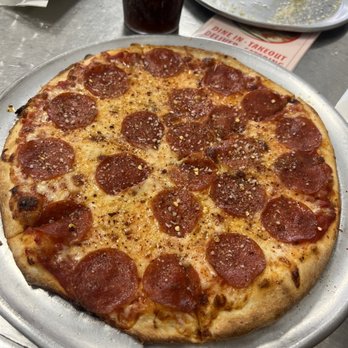 Piccolo Pizza & More - #1. Pizza, 2 Piece Garlic Rolls and Soda Lunch Special - Pizza Near Me - North Miami, Florida