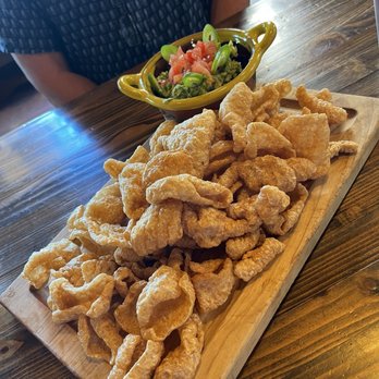 Pezcow - Guacamole with fresh chicharrones - Mexican Near Me - Windsor, California