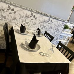 Awadh India Restaurant - Interior