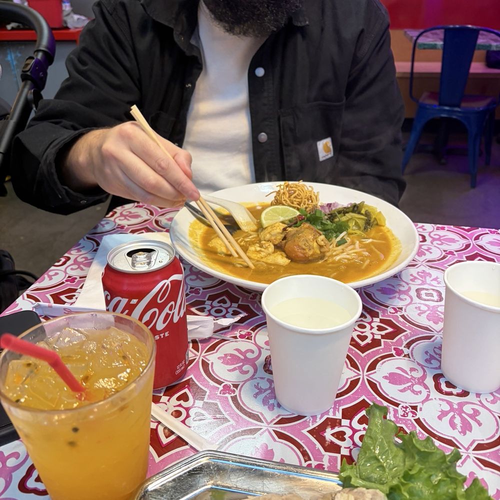 E-Jae Pak Mor - Thai Near Me - Seattle, Washington