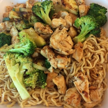 Hibachi 101 - Yakisoba with chicken, broccoli and squash (instead of the normal veggies it comes with of cabbage and carrots) - Japanese Near Me - Raleigh, North Carolina Hibachi 101 - Yakisoba with chicken, broccoli and squash (instead of the normal veggies it comes with of cabbage and carrots) - Japanese Near Me - Raleigh, North Carolina
