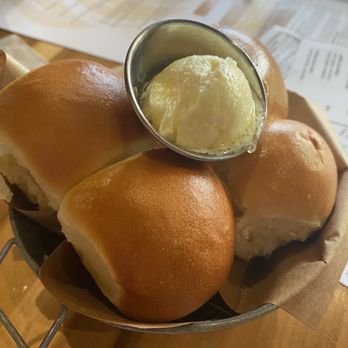 Cochon RESTAURANT - Complimentary bread - Very good - Cajun/Creole Near Me - New Orleans, Louisiana