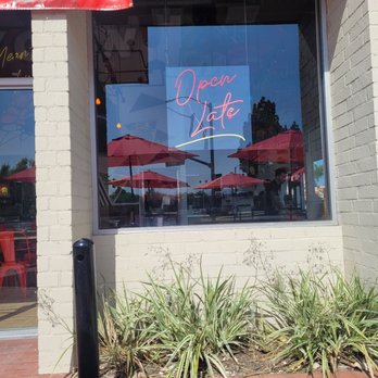 Dave's Hot Chicken - Chicken Shop Near Me - Tustin, California Dave's Hot Chicken - Chicken Shop Near Me - Tustin, California