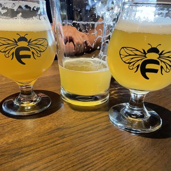 Freely Taproom & Kitchen - Hazy IPA - Beer Bar Near Me - Tempe, Arizona