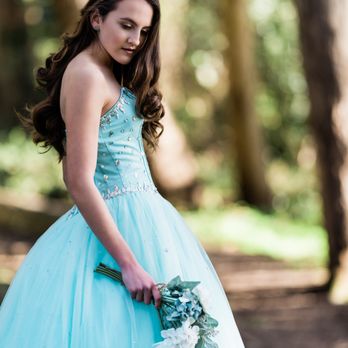 Alvaro Batista Photography - Quinceañera photoshoot, SF - Event Photography Near Me Alvaro Batista Photography - Quinceañera photoshoot, SF - Event Photography Near Me