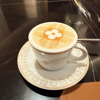 Le Café Louis Vuitton - Cafes Near Me - New York, New York Le Café Louis Vuitton - Cafes Near Me - New York, New York