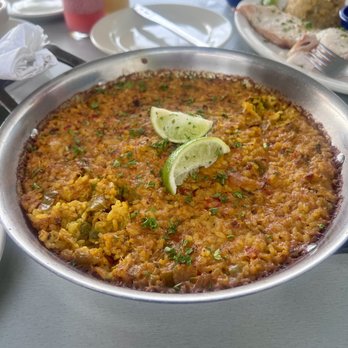 Salitre Mesón Costero - Arroz con Jueyes - Seafood Near Me - Arecibo, Puerto Rico Salitre Mesón Costero - Arroz con Jueyes - Seafood Near Me - Arecibo, Puerto Rico