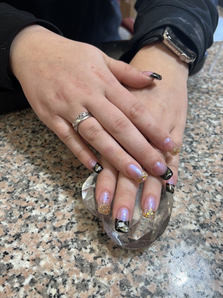 M & M NAILS Updated September 2024 1679 W King St, Decatur