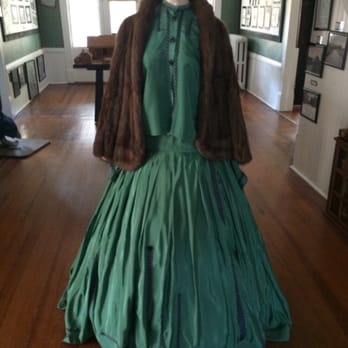 Raeford Hoke Museum - A women's dress - Museums Near Me - Raeford, North Carolina Raeford Hoke Museum - A women's dress - Museums Near Me - Raeford, North Carolina
