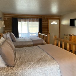Riverside room with two queen beds