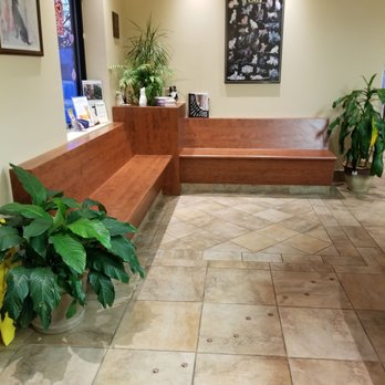 Akron Animal Hospital - Waiting area~ - Veterinarians Near Me - Akron, New York