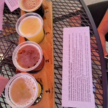 Springfield Manor Winery Distillery Brewery - Beer flight - Wineries Near Me - Thurmont, Maryland Springfield Manor Winery Distillery Brewery - Beer flight - Wineries Near Me - Thurmont, Maryland