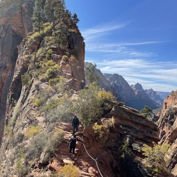 Angel's Landing - Hiking Near Me - Springdale, Utah
