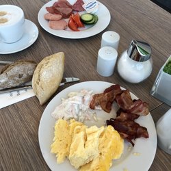 SELECT HOTEL