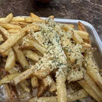 Billy Roys Burger - Garlic Fries - Burgers Near Me - Fremont, California Billy Roys Burger - Garlic Fries - Burgers Near Me - Fremont, California