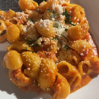Rubirosa - Rigatoni alla Vodka - Italian Near Me - New York, New York