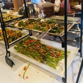 Tuscarora Mill - Asparagus, sushi, cous cous with cranberry and butternut squash - New American Near Me - Leesburg, Virginia Tuscarora Mill - Asparagus, sushi, cous cous with cranberry and butternut squash - New American Near Me - Leesburg, Virginia
