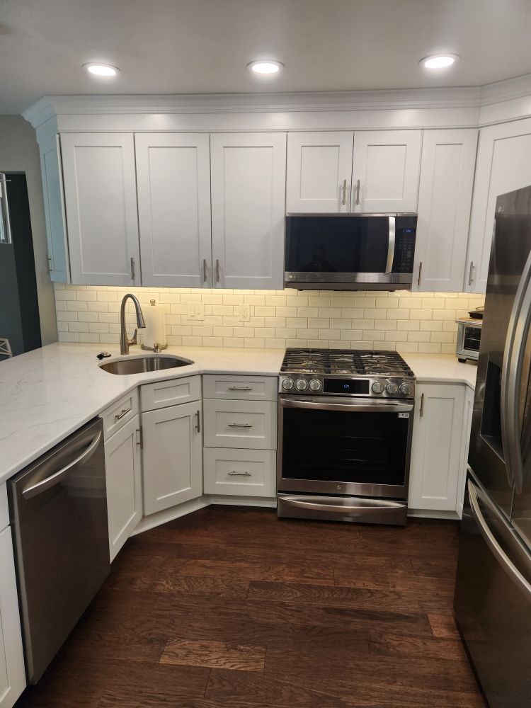 Slide of Leone's Home Repairs