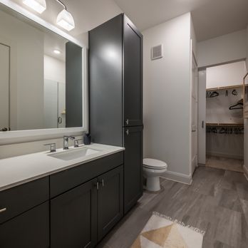 The Shiloh - Bathroom - Apartments Near Me - Austin, Texas