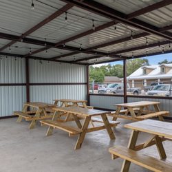 Luna's Seafood - Patio