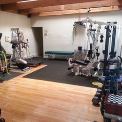 Guru Chiropractic - A quick view of the physical therapy room