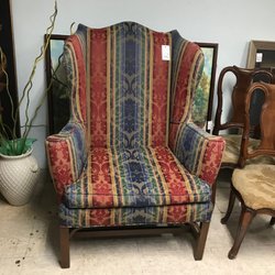 Furniture Fetish - Wing chair