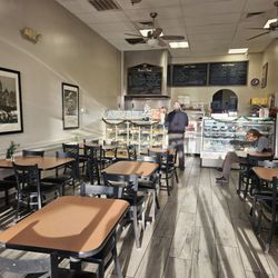 Hot Bagels & Deli