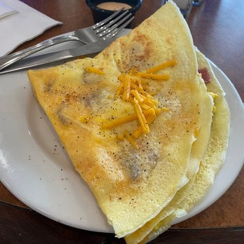Misbehavin' Creperie - Bacon, egg, and cheese crepe - Breakfast & Brunch Near Me - Brigham City, Utah