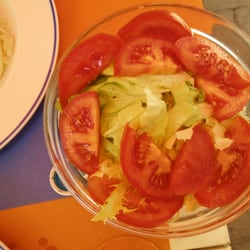 Vulnetia - Salad with tomato