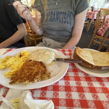 Ellen's Danish Pancake House - Biscuits and gravy with eggs and hashbrowns - Breakfast & Brunch Near Me - Buellton, California
