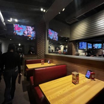 Chili's - Inside - Tex-Mex Near Me - La Mesa, California