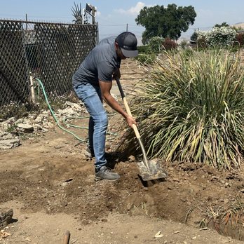SunMade - Oz, literally slugging it out in the trenches. - Solar Installation Near Me - Fresno, California SunMade - Oz, literally slugging it out in the trenches. - Solar Installation Near Me - Fresno, California