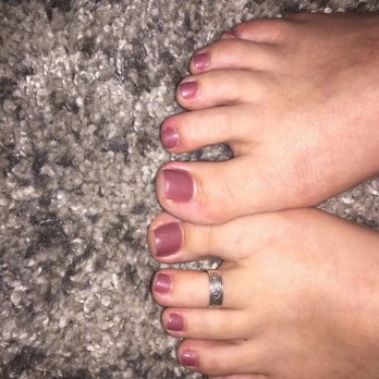 Natural Nails - 1day old..polish coming off already. He also made a sore on my toe - Nail Salons Near Me - Garden Grove, California Natural Nails - 1day old..polish coming off already. He also made a sore on my toe - Nail Salons Near Me - Garden Grove, California