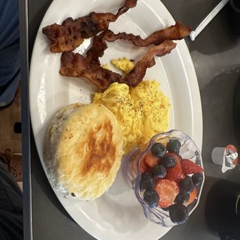 Eggs Up Grill - Breakfast & Brunch Near Me - Germantown, Tennessee Eggs Up Grill - Breakfast & Brunch Near Me - Germantown, Tennessee