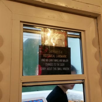 Afters Ice Cream - They sorry for the small window :) - Desserts Near Me - Pasadena, California