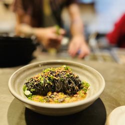 Magna Kusina - Mom's crab fat noodley