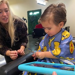 Letting him check out her shears