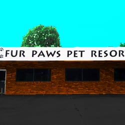 Fur Paws Pet Resort