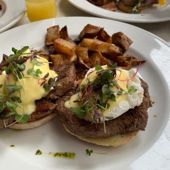 Palace Bar - Steak and Benedict's - Gay Bars Near Me - Miami Beach, Florida Palace Bar - Steak and Benedict's - Gay Bars Near Me - Miami Beach, Florida