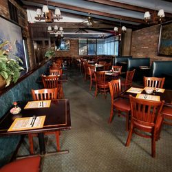 Peng Garden Chinese Restaurant - Rear dining room