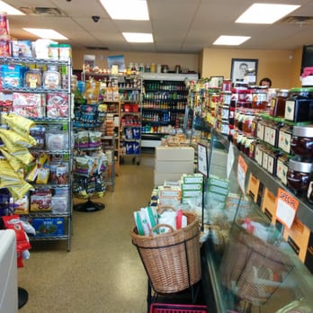 Piatto Pronto - L'il space crammed full of imported goodies! - Delis Near Me - Chicago, Illinois Piatto Pronto - L'il space crammed full of imported goodies! - Delis Near Me - Chicago, Illinois