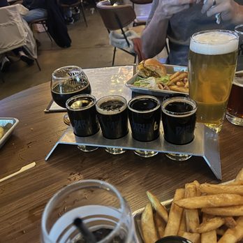 Parlay 6 Brewing - A great selections of stouts... my personal fave! - Brewpubs Near Me - Reno, Nevada