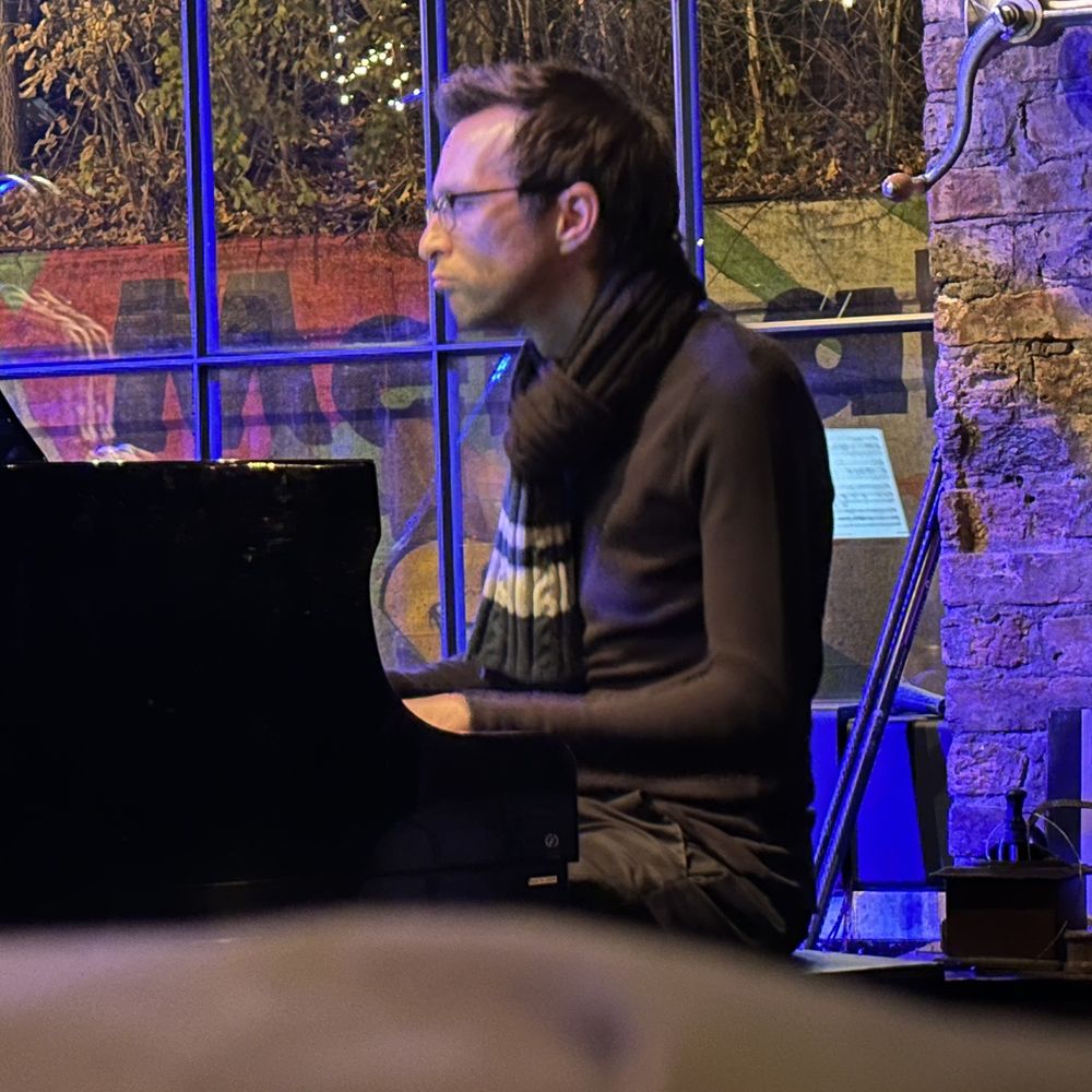 Le Piano - Jazz & Blues Near Me - Chicago, Illinois Le Piano - Jazz & Blues Near Me - Chicago, Illinois