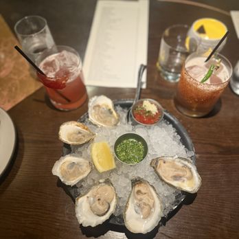 Saizon - Oyster, West and East coast.  My girlfriend liked east and I liked west Tarting both sides of the USA is recommended and beneficial - New American Near Me - Fresno, California