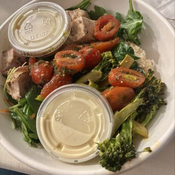 Fresh Kitchen - 4 bowl - New American Near Me - Davie, Florida