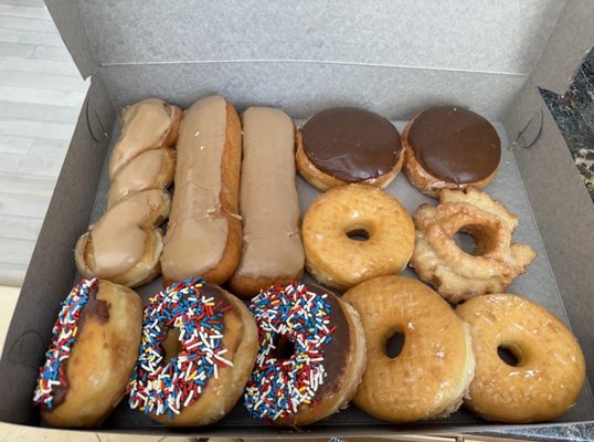 Foster's Donuts by null