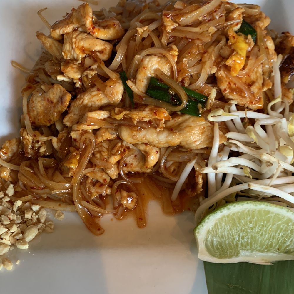 Pad thai Pad thai